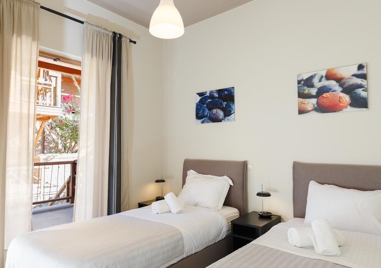 Into The Blue Apartment Agios Andreas  外观 照片